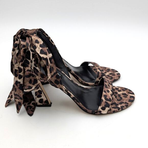 Nine West Kelsie Ankle Wrap Sandal Heeled Open Toe Women's Leopard Size US7.5M - Picture 3 of 11